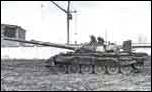 Трофейный танк Т-72А, захваченный федеральными войсками у НВФ в ходе боев в Грозном. 