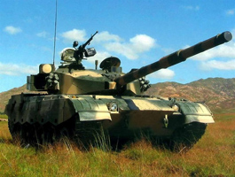 На фото танк "тип 96А" с усиленной защитой приамбразурной зоны и прожекторами радиоэлектронного противодействия.