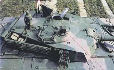 Вид сверху на  танк «Тип 99»: