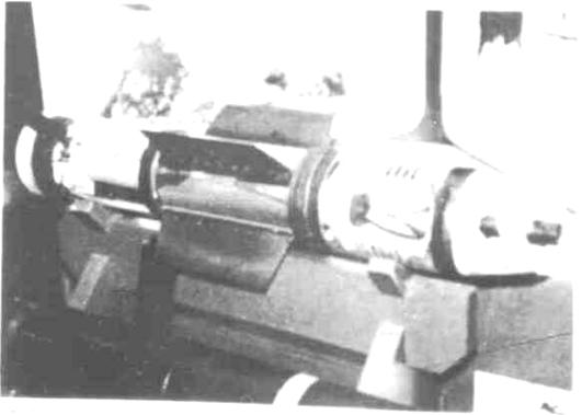 Рис. 16. 155-ми снаряд, применяемый по принципу "выстрелил-забыл", фирмы "Мартин Мариэтта" является укороченным вариантом снаряда "Копперхед" с лазерной системой наведения, оснащенным двухрежимной ла-зерной/тепловизионной головкой самонаведения