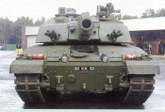 Вариант модернизации танка "Челенджен-2" со 120-мм ГСП "Hybrid L55" фирмы Rheinmetall, вынесенной пулеметной установкой Selex Enforcer, силовым блоком Euro Pack и др.